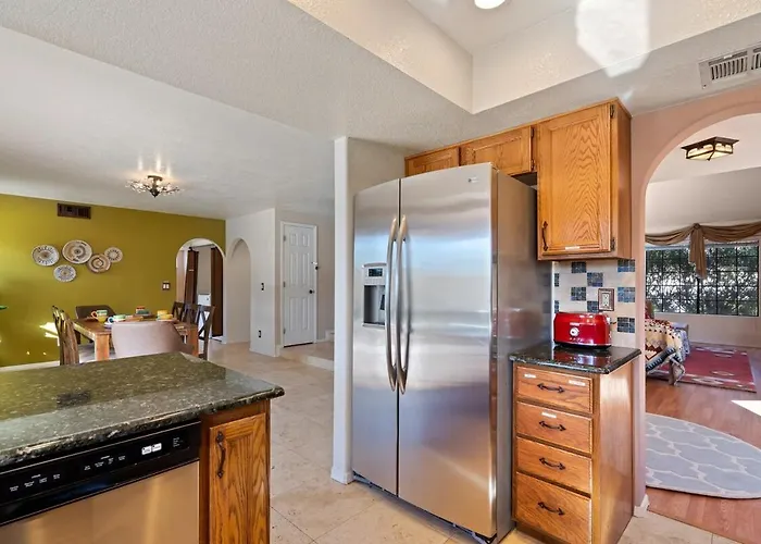 Southwestern Paradise, Simply Classic 4bed 3bath Holiday home Oro Valley