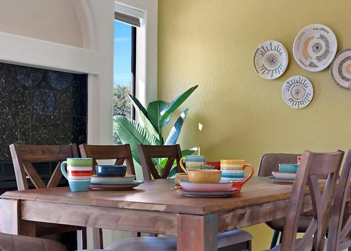Holiday home Southwestern Paradise, Simply Classic 4bed 3bath