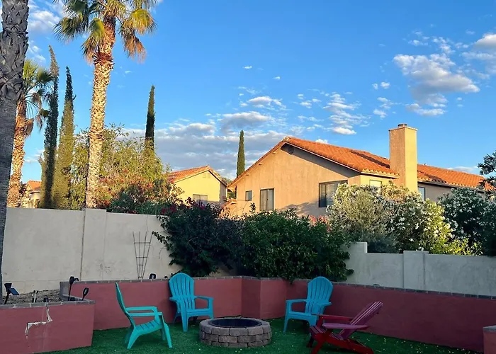 Southwestern Paradise, Simply Classic 4bed 3bath