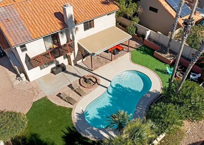 Southwestern Paradise, Simply Classic 4bed 3bath Holiday home