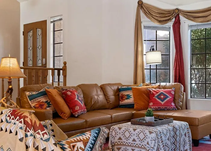 Southwestern Paradise, Simply Classic 4bed 3bath Holiday home Oro Valley